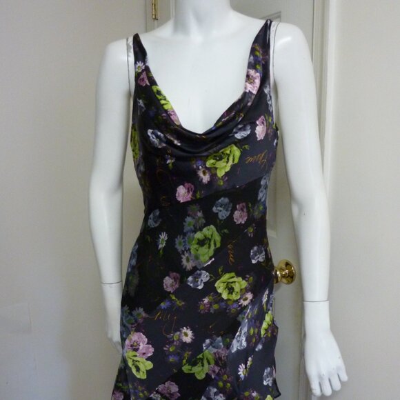 Cinq a Sept Midnight Floral Bloom Isla Gown - Picture 8 of 13
